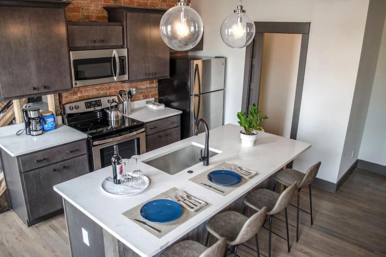 Gorgeous Condo In The Heart Of Otr Free Parking Cincinnati Eksteriør billede