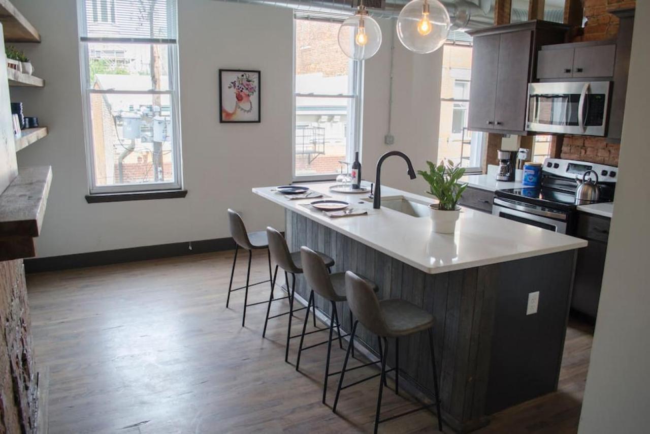 Gorgeous Condo In The Heart Of Otr Free Parking Cincinnati Eksteriør billede