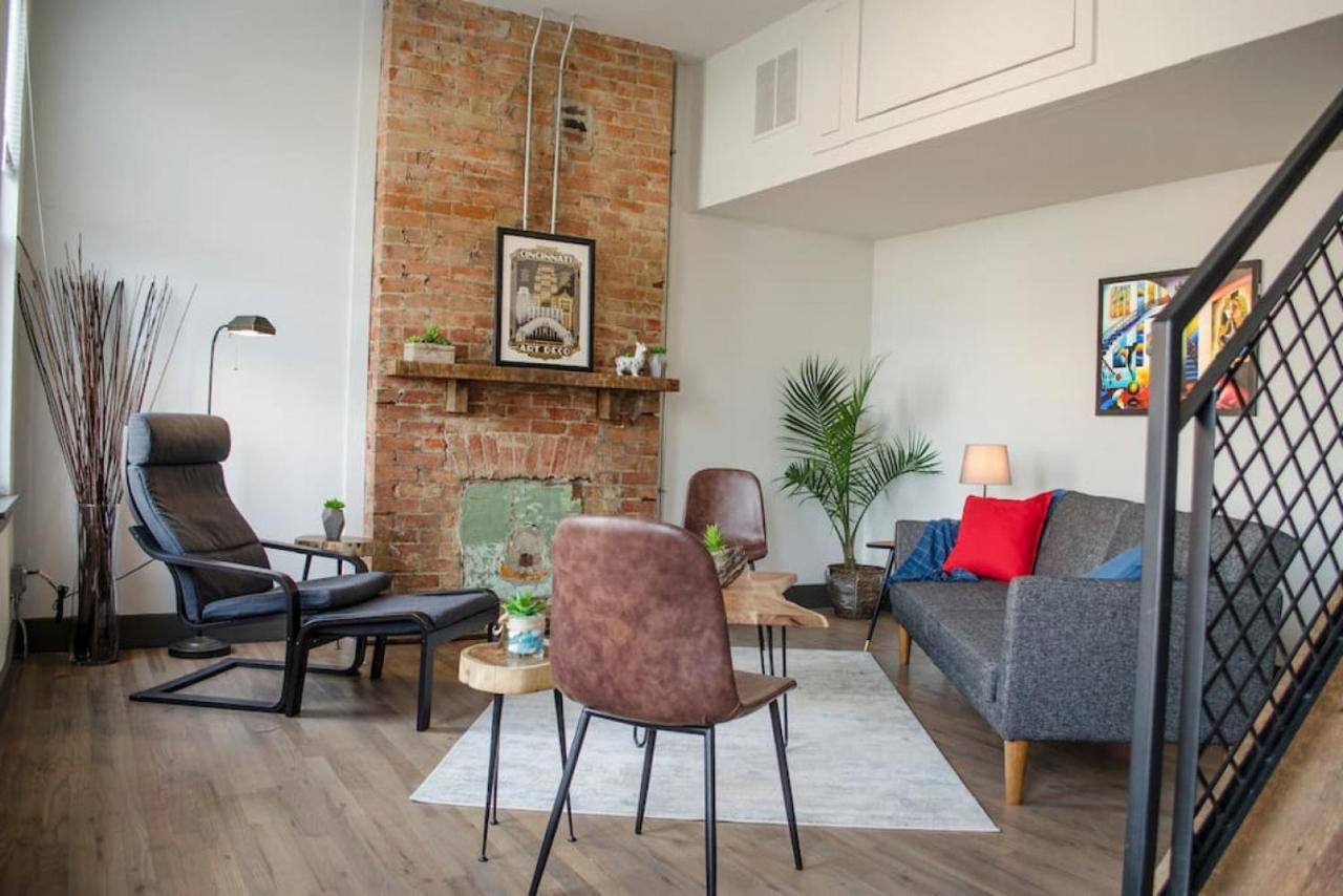 Gorgeous Condo In The Heart Of Otr Free Parking Cincinnati Eksteriør billede